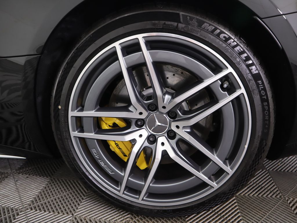 Thumbnail: 2025 Mercedes-Benz AMG GT - 31