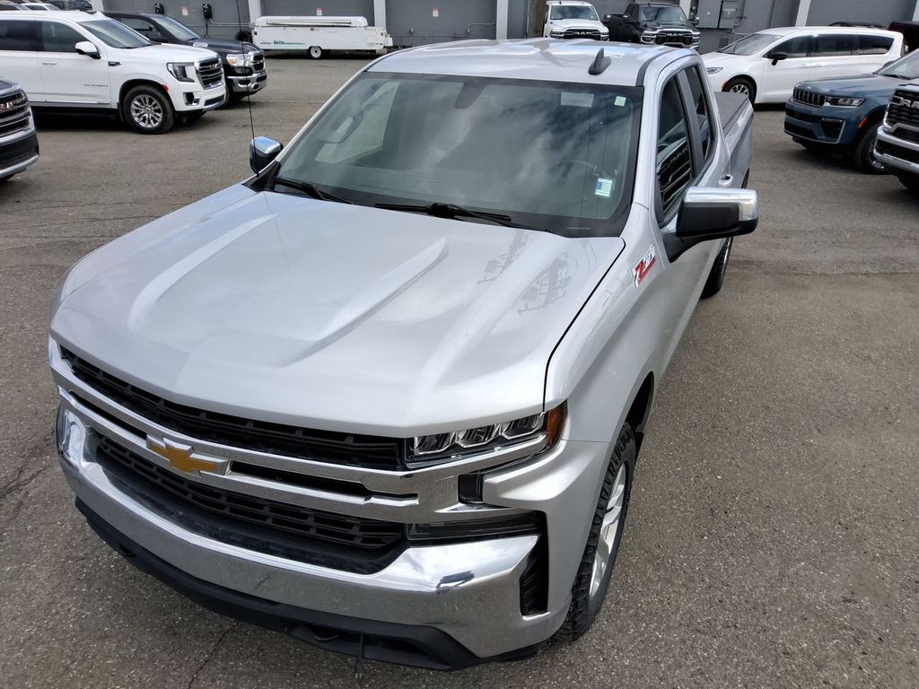 2019 Chevrolet Silverado 1500 LT 4X4 Double Cab Std Box's photo