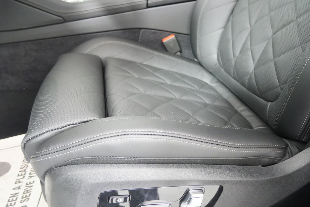 Thumbnail: 2026 BMW X6 - 9