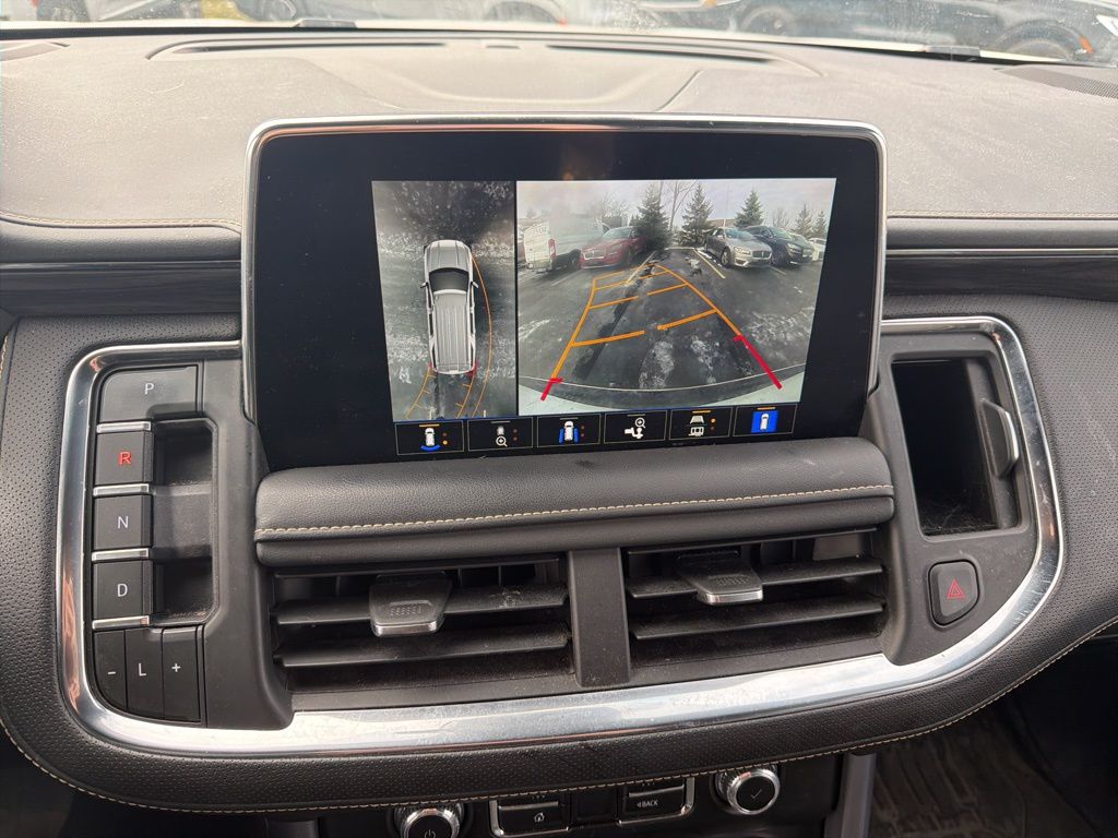 Used 2023 White GMC SLT image 11