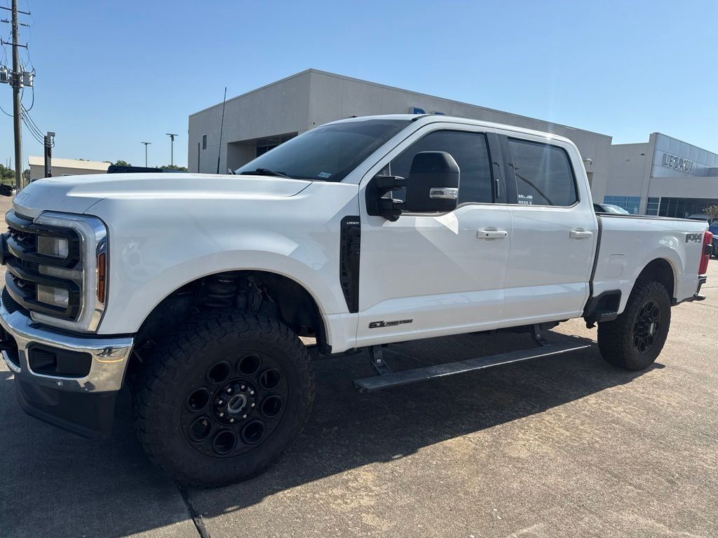 2024 Ford F-350 Super Duty Lariat Crew Cab 4WD