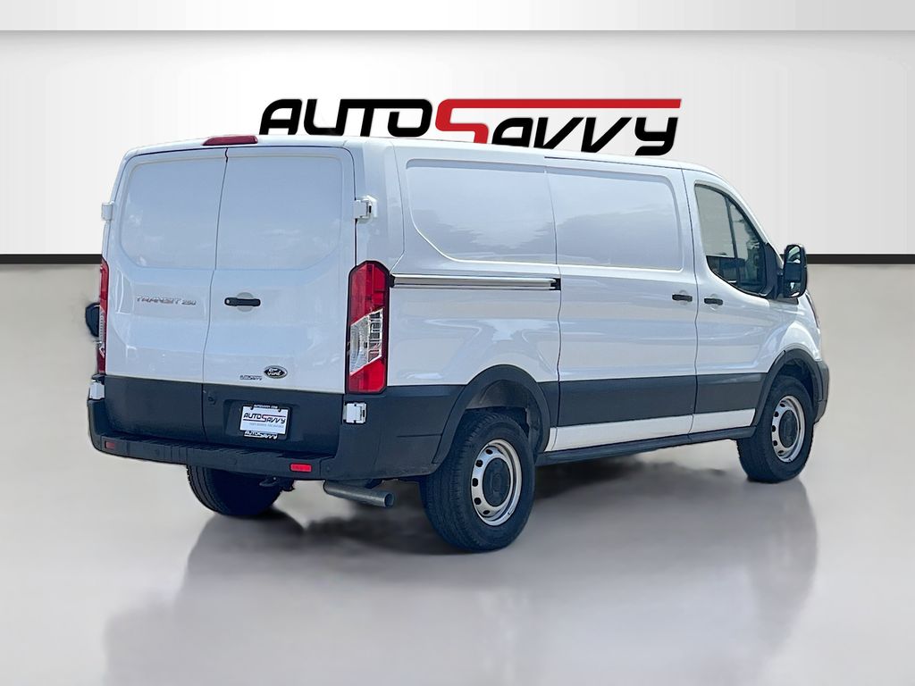 Used 2025 White Ford Base image 7