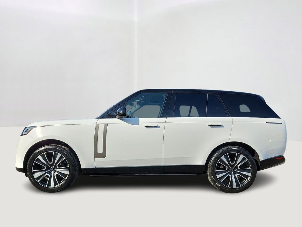 Thumbnail: 2023 Land Rover Range Rover - 7