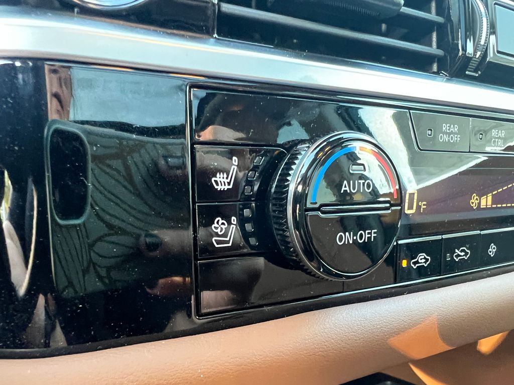 2025 Obsidian Green Pearl Nissan Pathfinder Platinum 4X4 SUV