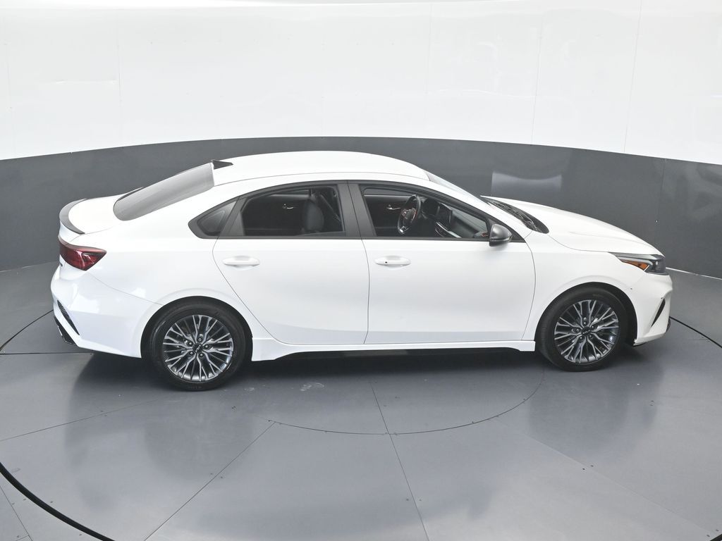 Used 2024 Snow White Pearl Kia GT-Line image 51