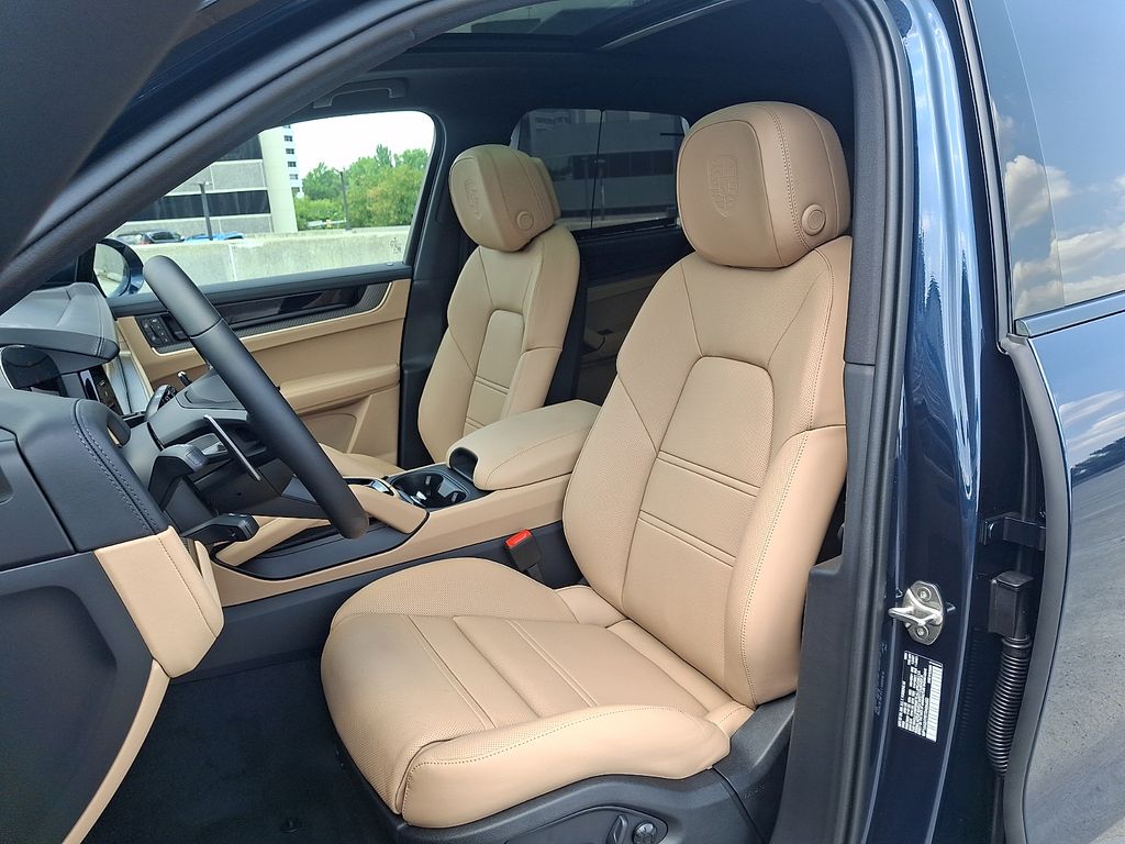 Thumbnail: 2026 Porsche Cayenne - 5
