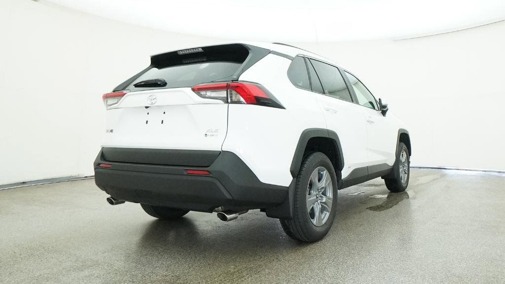 Thumbnail: 2025 Toyota RAV4 - 16