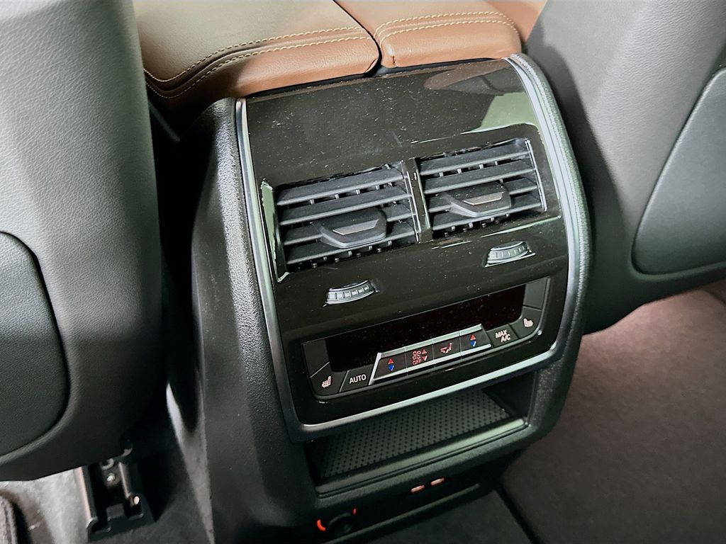 2025 BMW X5 xDrive50e 18