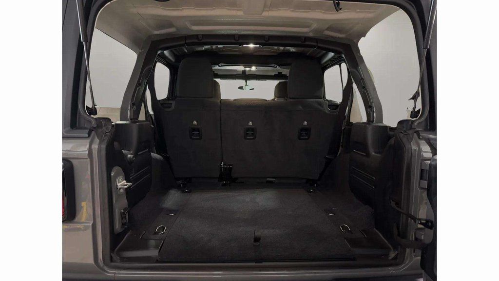 Used 2021 Sting-Gray Clearcoat Jeep Unlimited Willys image 27