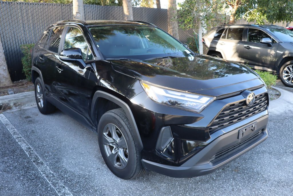 2024 Toyota RAV4 XLE 6