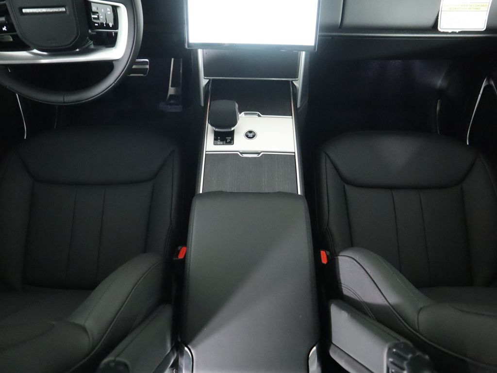 Thumbnail: 2026 Land Rover Range Rover - 17