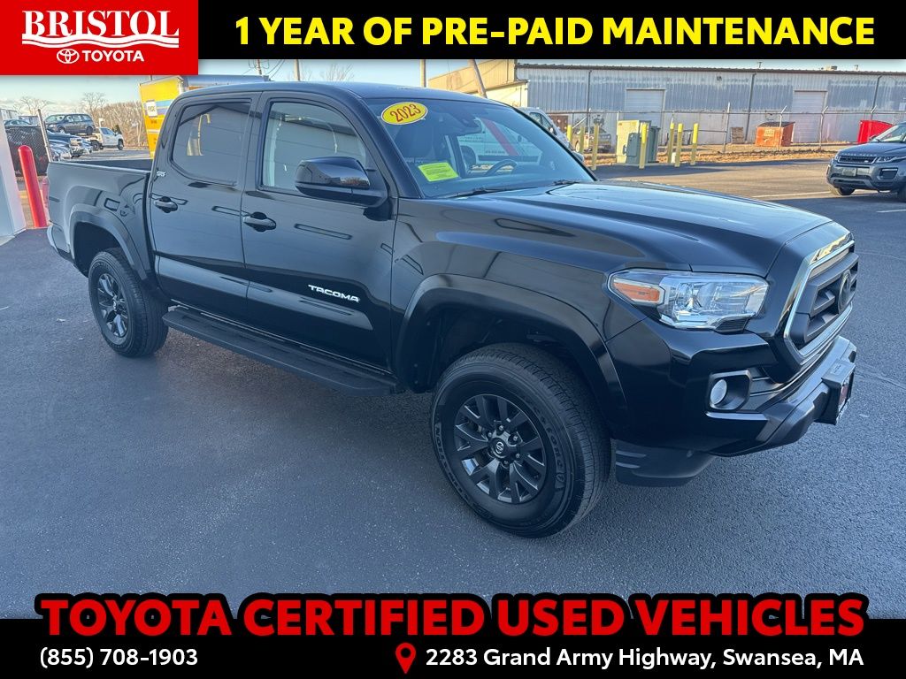 2023 Toyota Tacoma SR5's photo