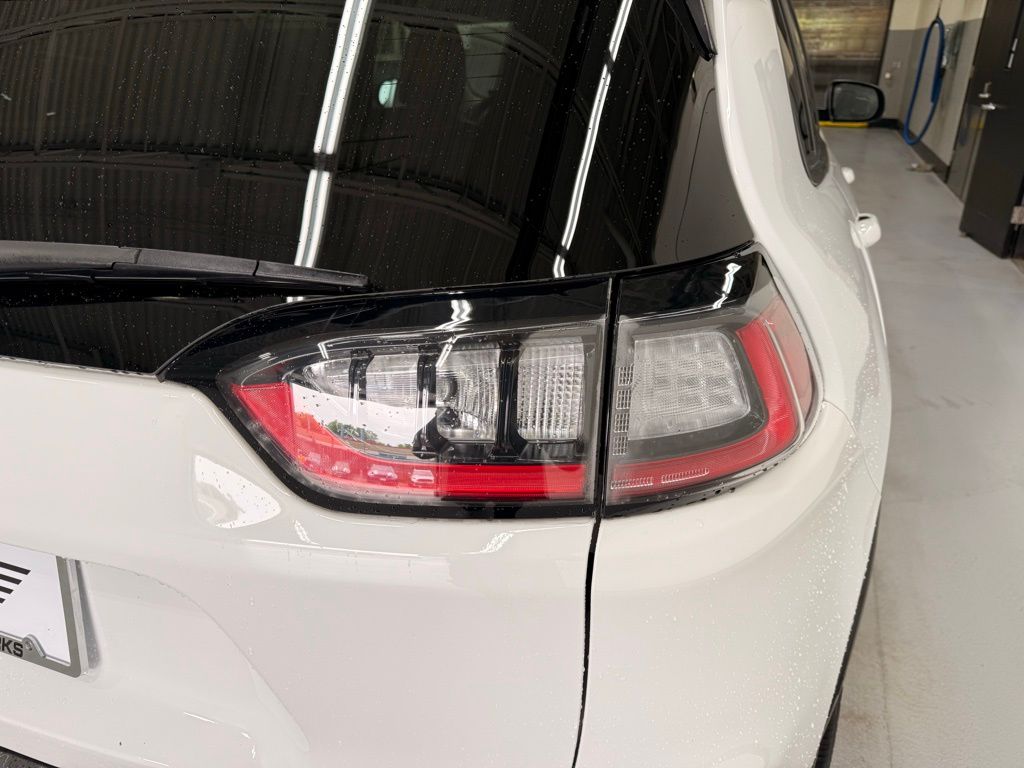 2019 Jeep Cherokee Altitude 5