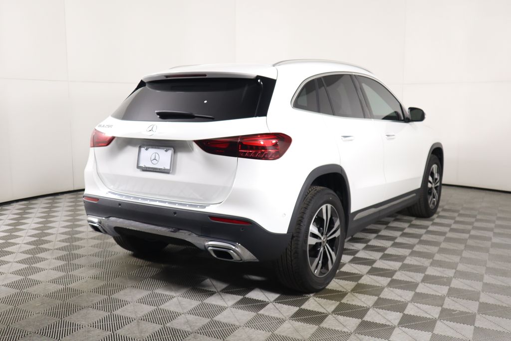 2025 Mercedes-Benz GLA 250 5