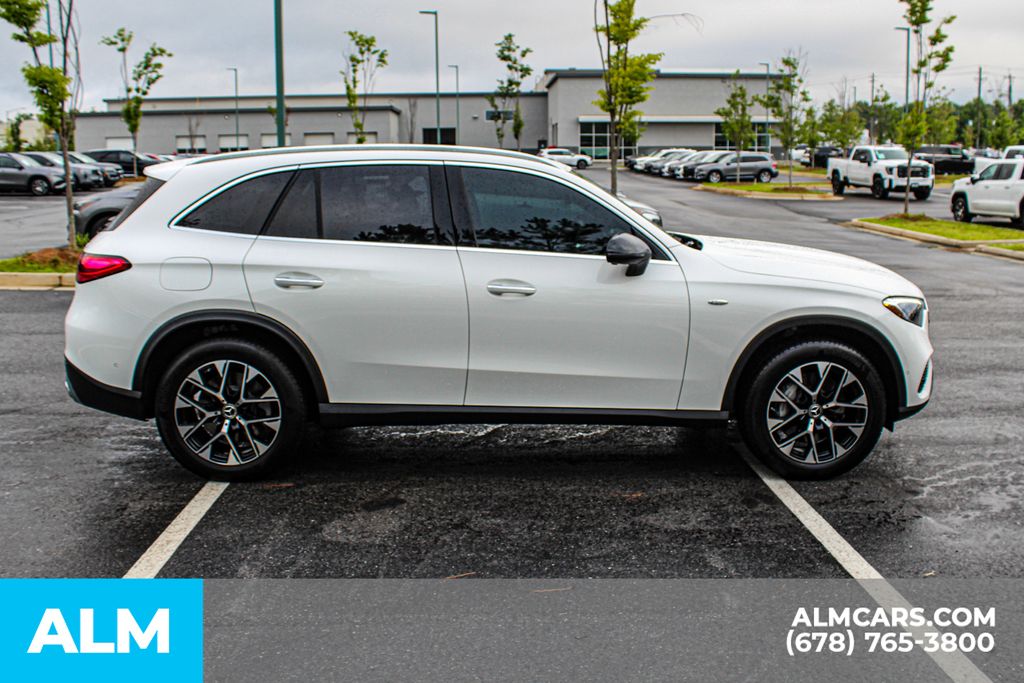 Used 2025 White Mercedes-Benz GLC 350e image 9