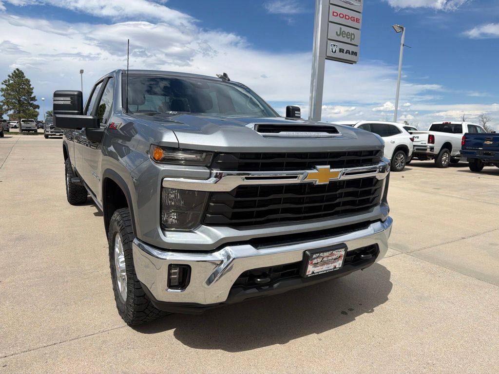 ChevroletSilverado 2500HD7