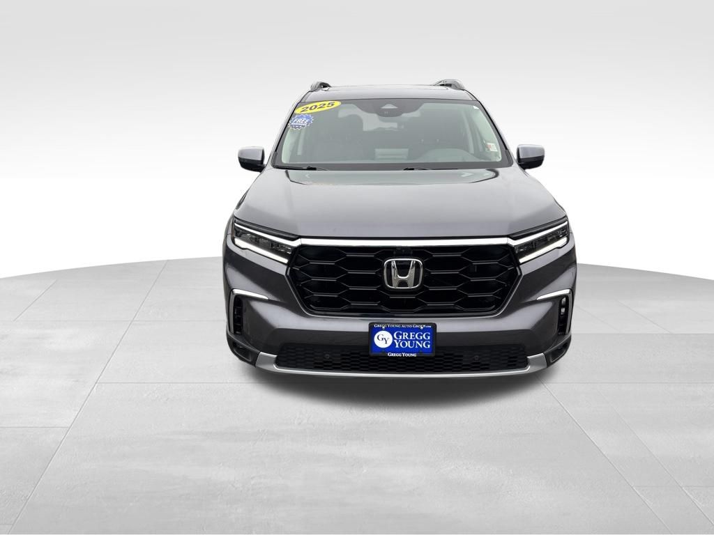 Used 2025 Honda Pilot SUV