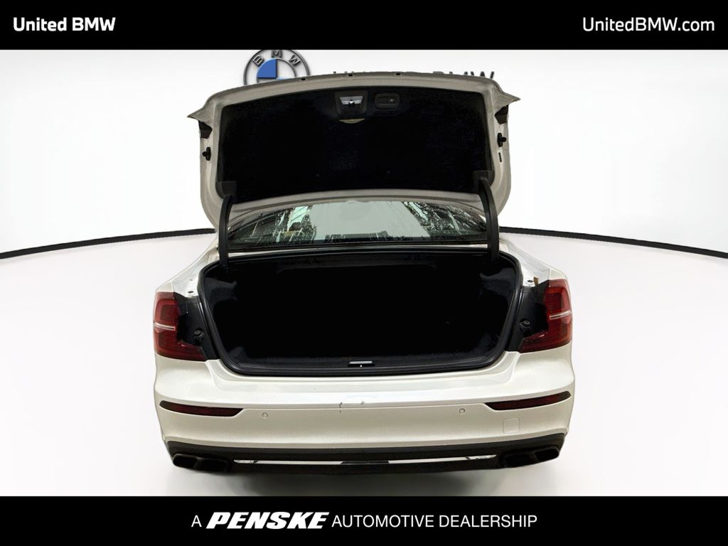 Thumbnail: 2020 Volvo S60 - 21