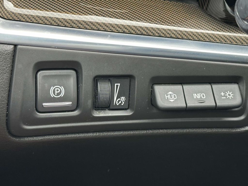 2018 Cadillac XT5 Platinum 18