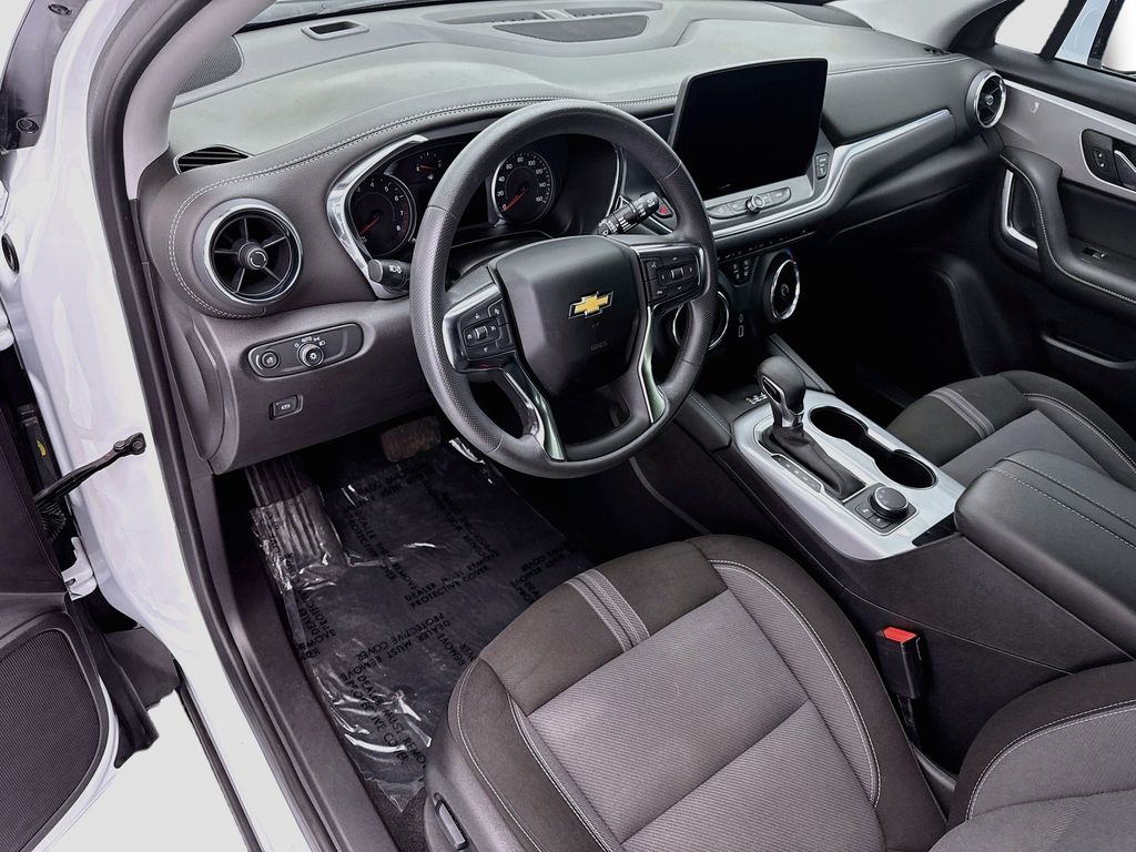 Thumbnail: 2024 Chevrolet Blazer - 9