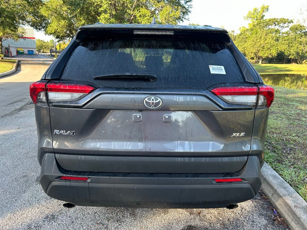 2023 Toyota RAV4 XLE 4