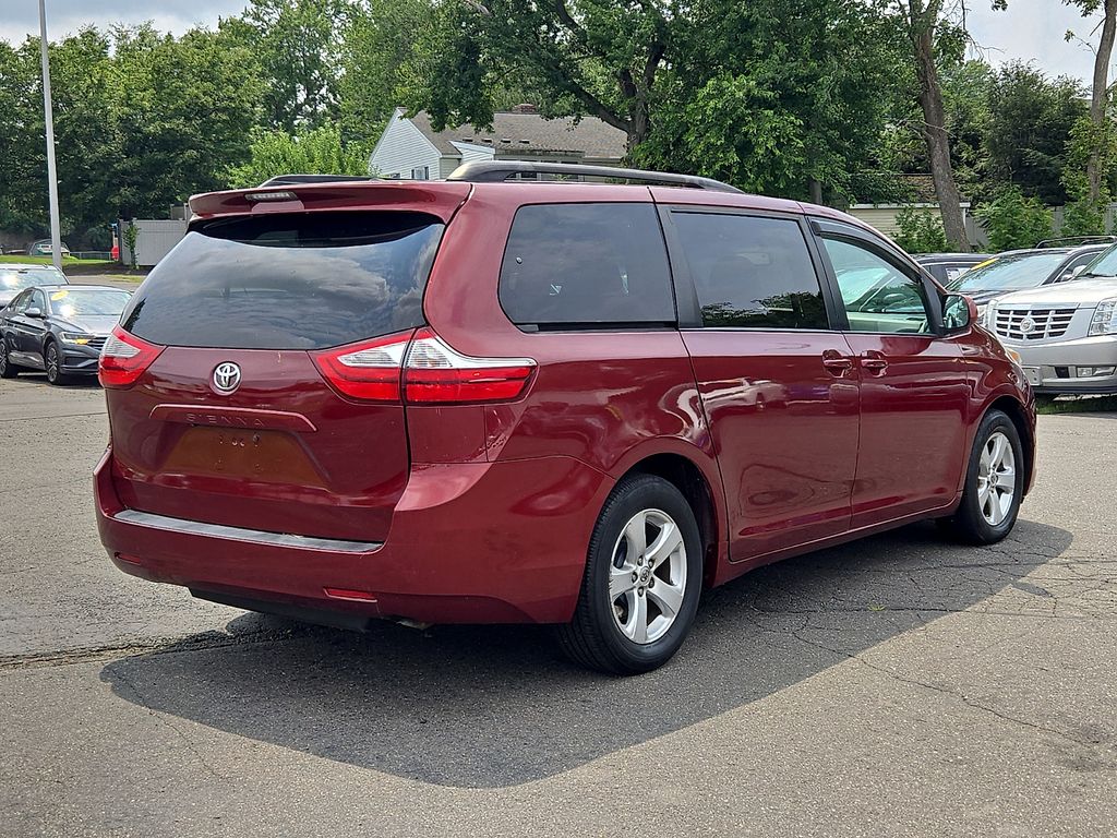 2017 Toyota Sienna