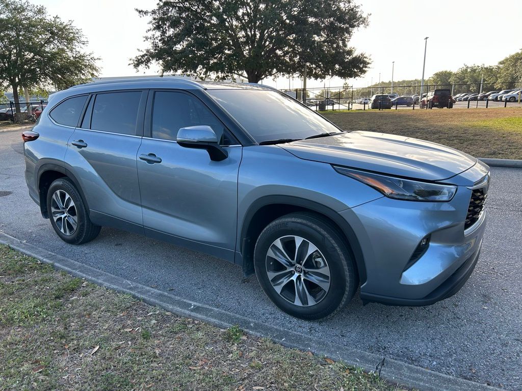 2024 Toyota Highlander XLE 7