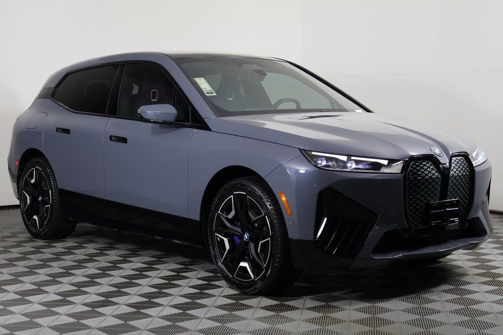 Thumbnail: 2024 BMW iX - 3