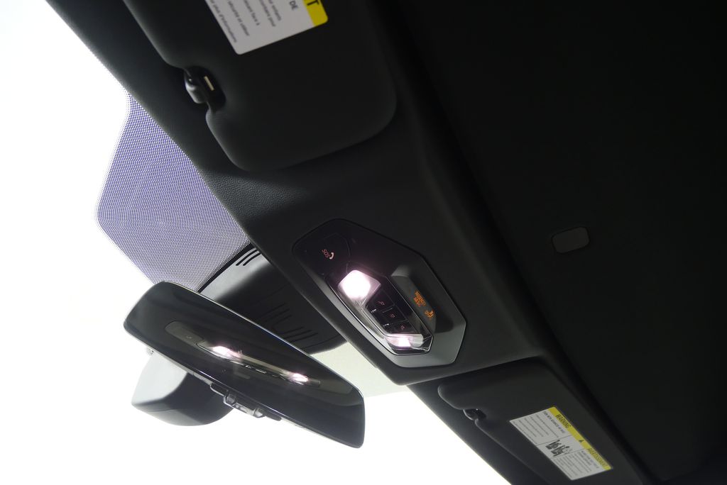 Thumbnail: 2026 BMW 4 Series - 16