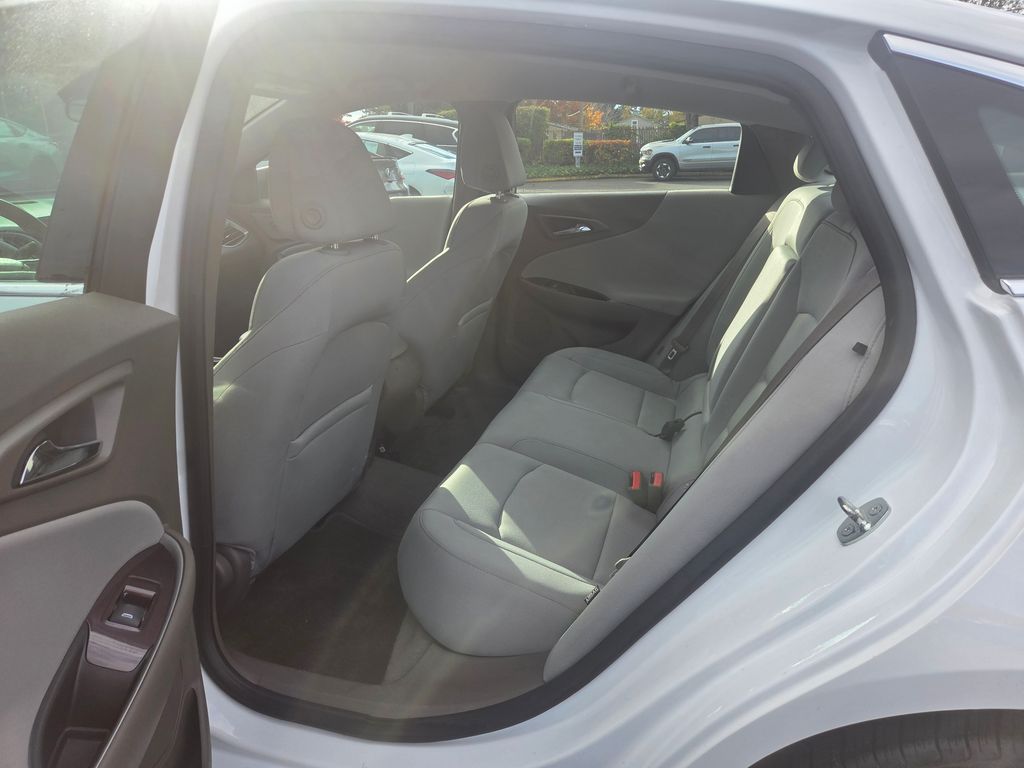 2018 Chevrolet Malibu LS