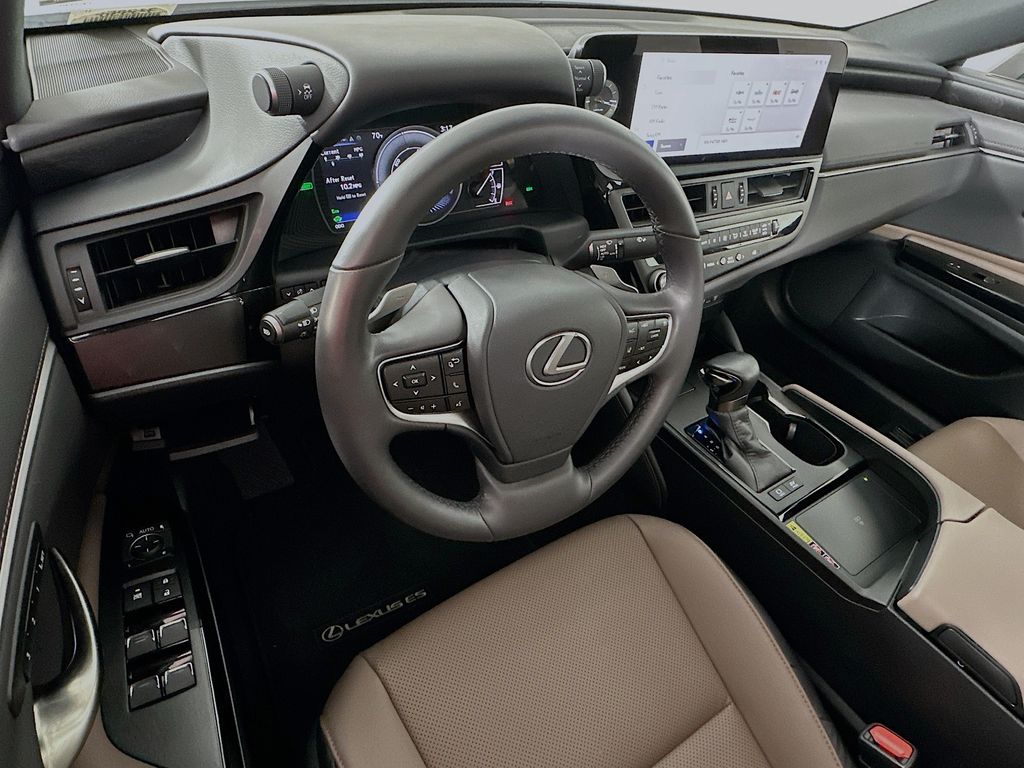 2024 Lexus ES Hybrid 300h 9