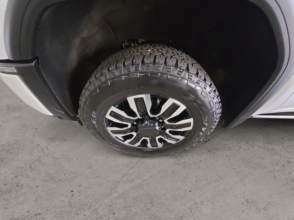 Certified Used 2025 White GMC Denali Ultimate image 9