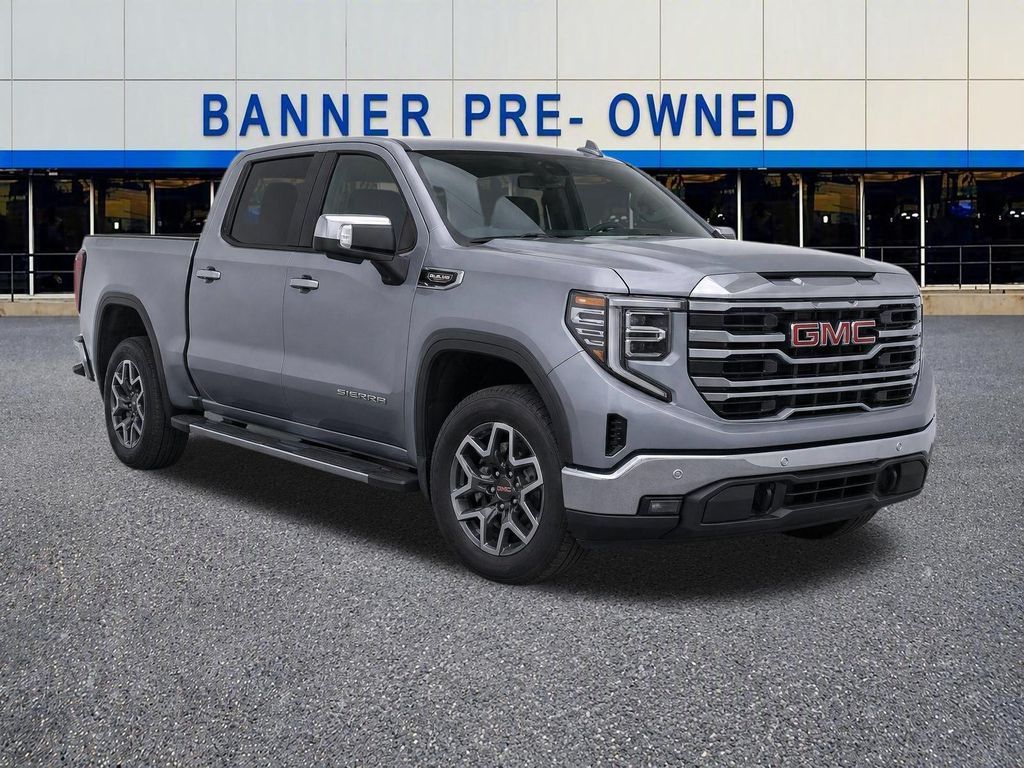 2026 GMC Sierra 1500 SLT Crew Cab RWD