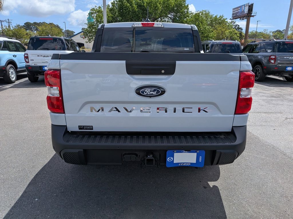 2025 Ford Maverick XL