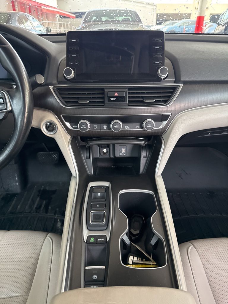 Thumbnail: 2018 Honda Accord - 15
