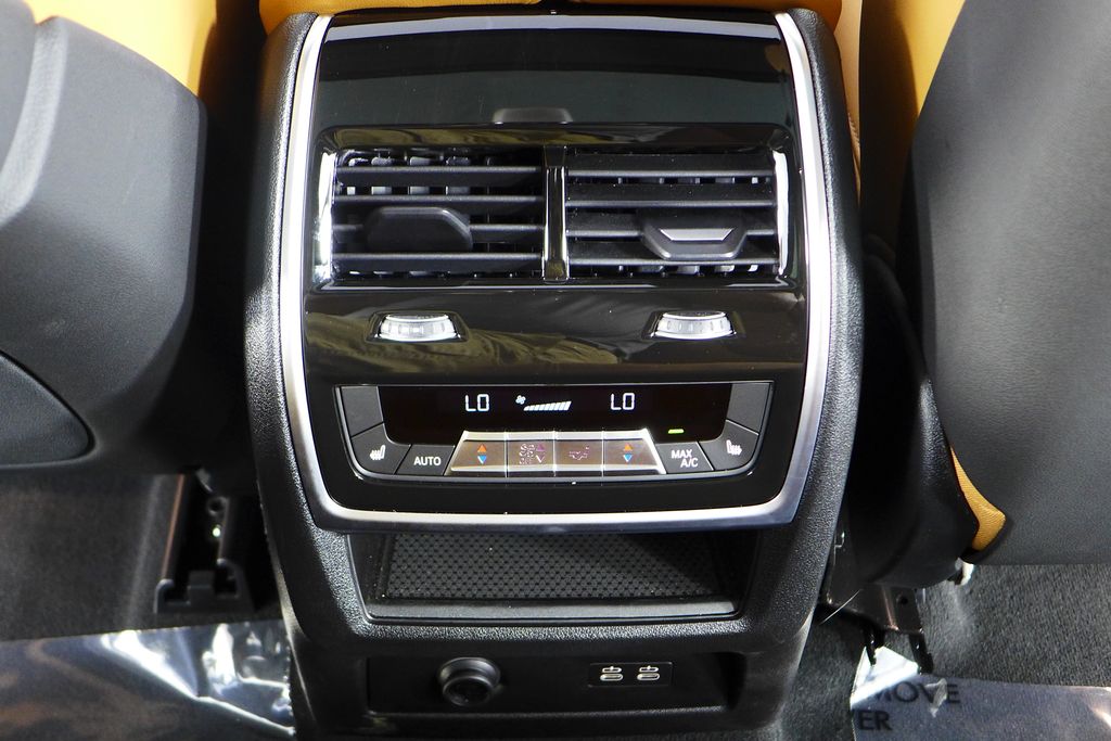 Thumbnail: 2026 BMW X5 - 24