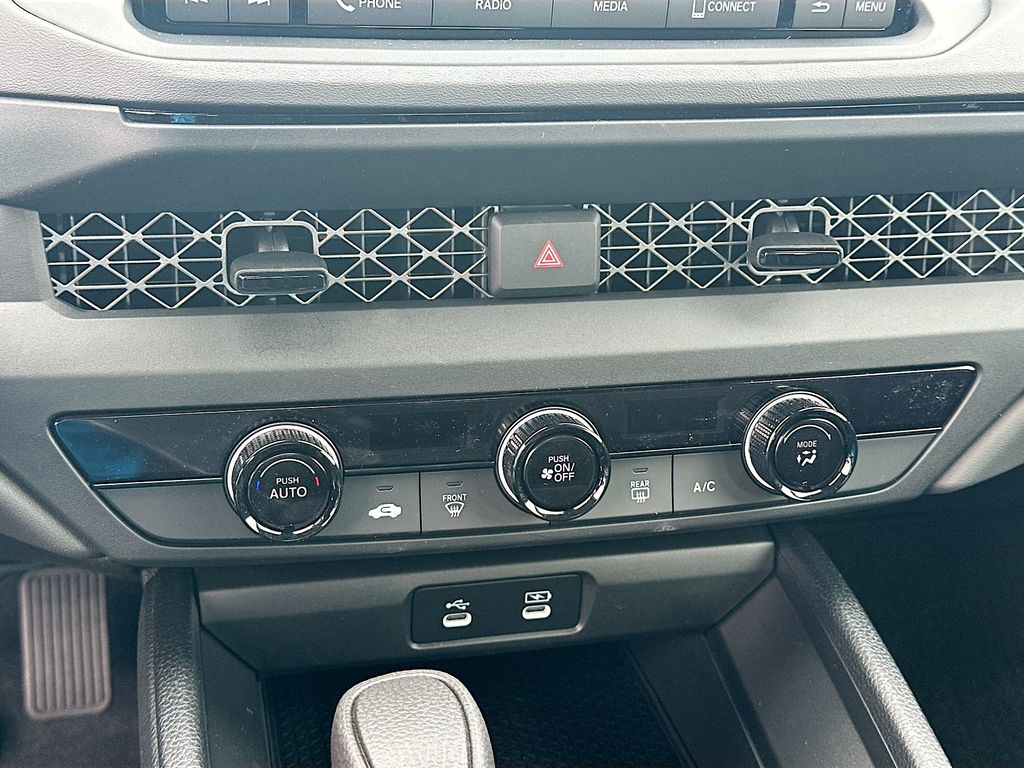 2025 Honda Accord LX 13