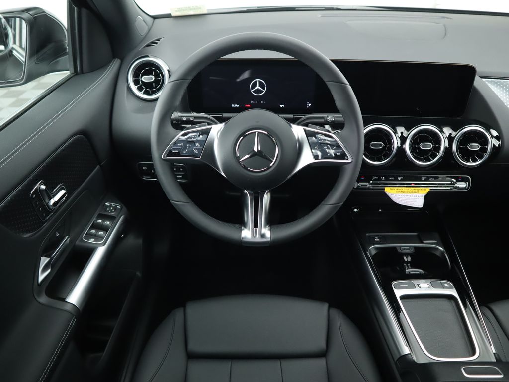 2025 Mercedes-Benz GLA 250 11