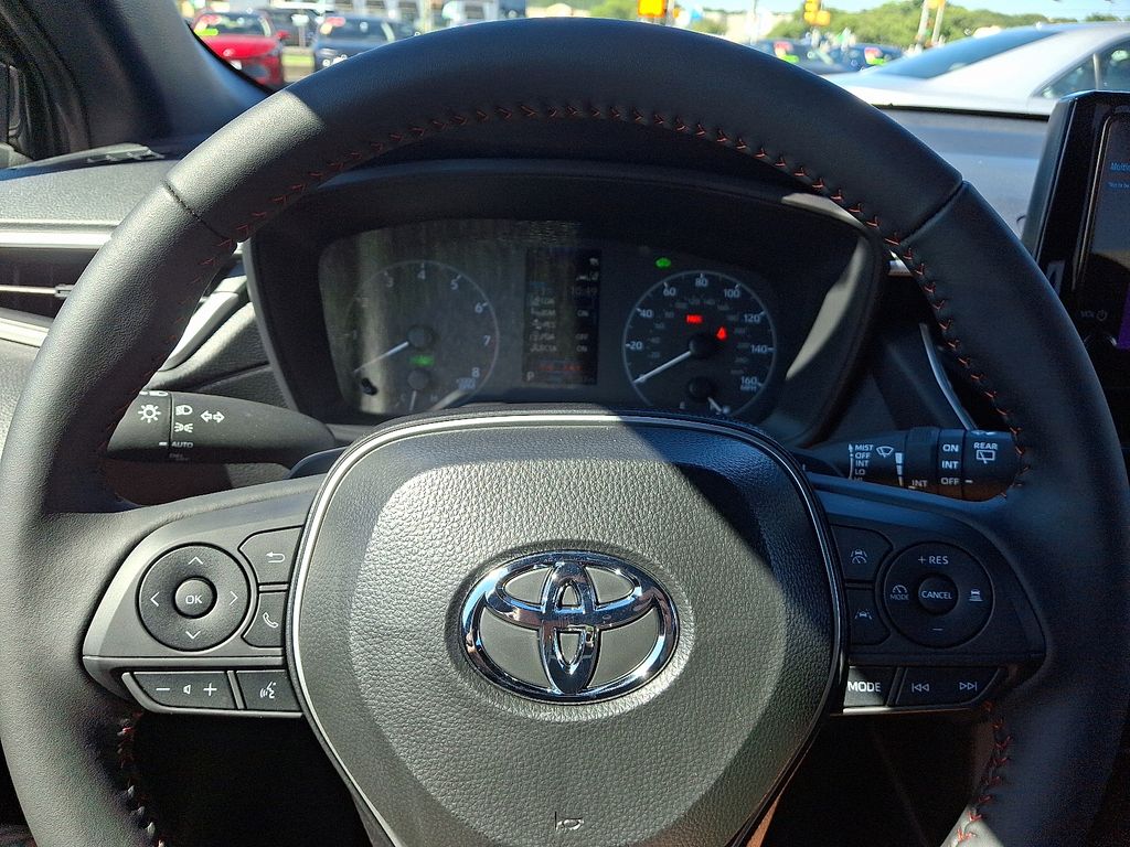 Thumbnail: 2025 Toyota Corolla Cross - 19
