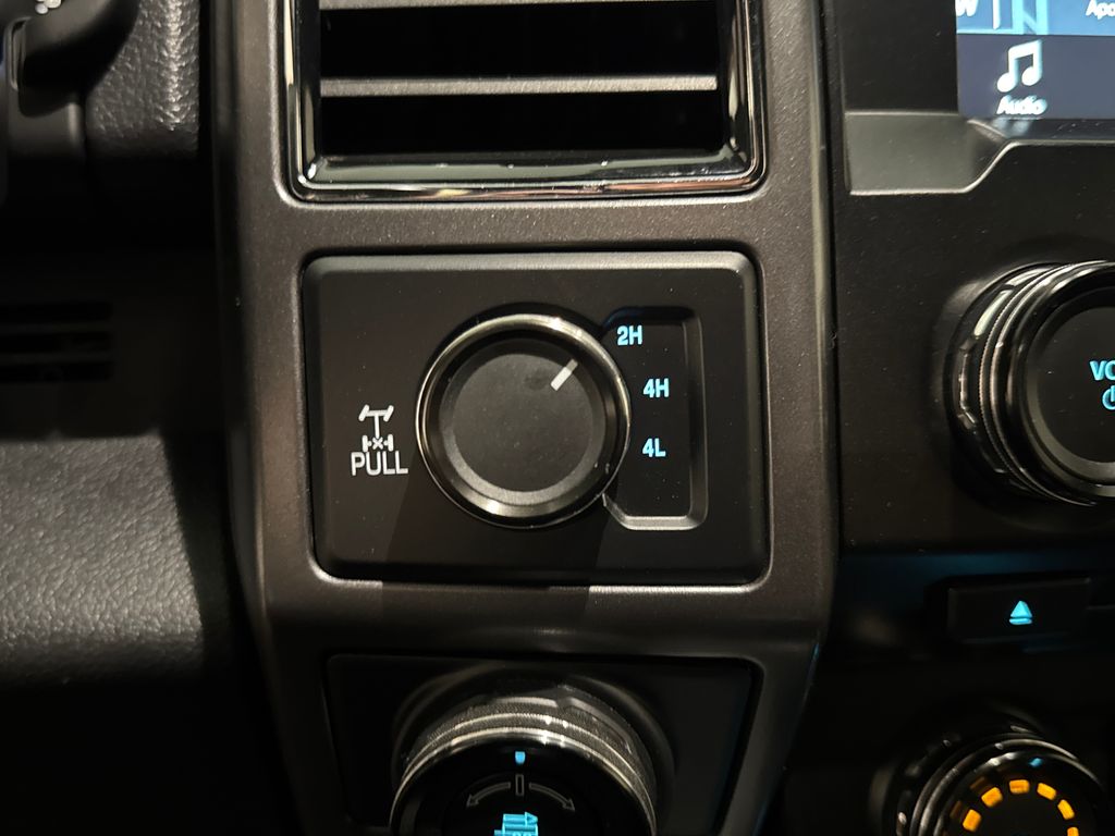Used 2017 Gray Ford XLT image 24