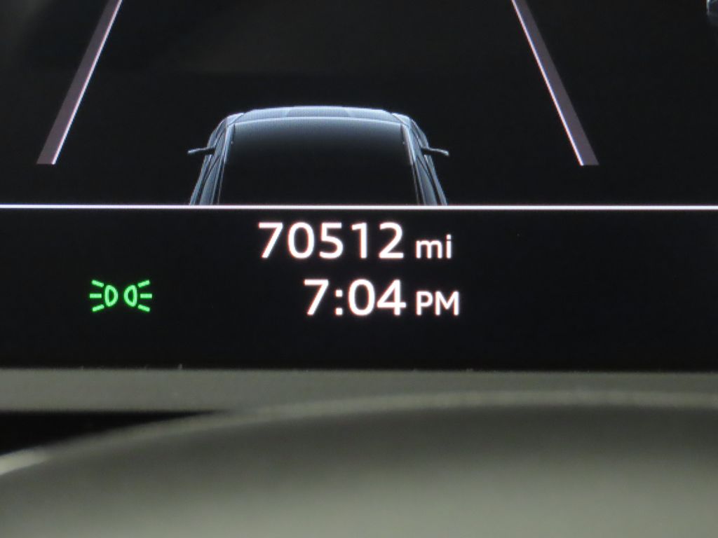 Thumbnail: 2019 Audi e-tron - 13