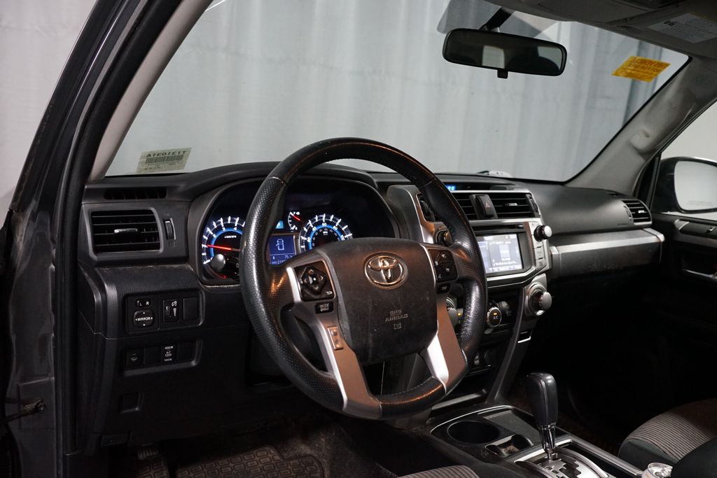 Thumbnail: 2019 Toyota 4Runner - 7