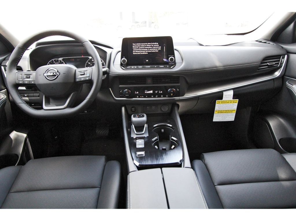 2026 Nissan Rogue Dark Armor - 8
