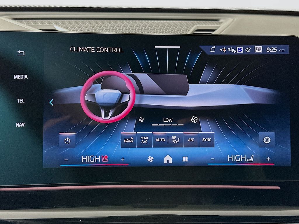 Thumbnail: 2026 BMW X1 - 14