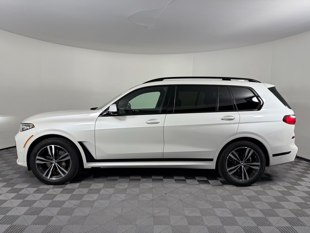 Thumbnail: 2022 BMW X7 - 8