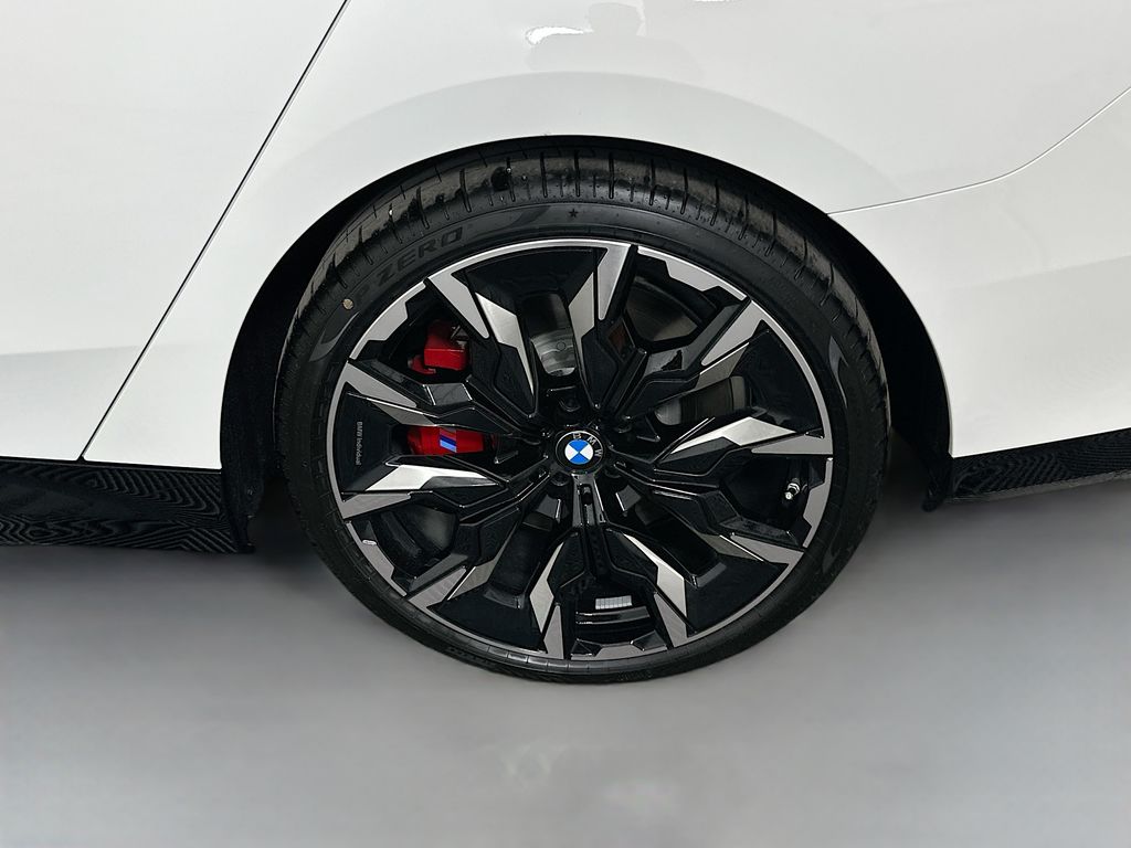 2026 BMW 5 Series  23