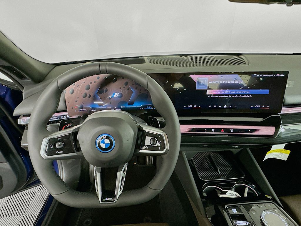 Thumbnail: 2026 BMW 5 Series - 10