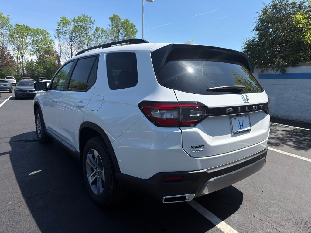 Thumbnail: 2026 Honda Pilot - 3