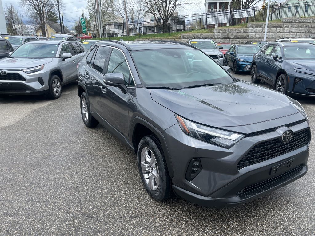 2025 Toyota RAV4 XLE