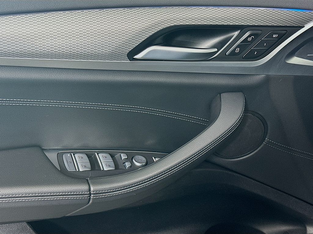 Thumbnail: 2021 BMW X3 - 18